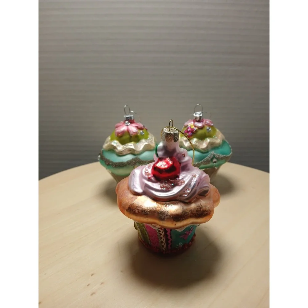 Lot Of 3 Pastel Glass Christmas Cupcakes